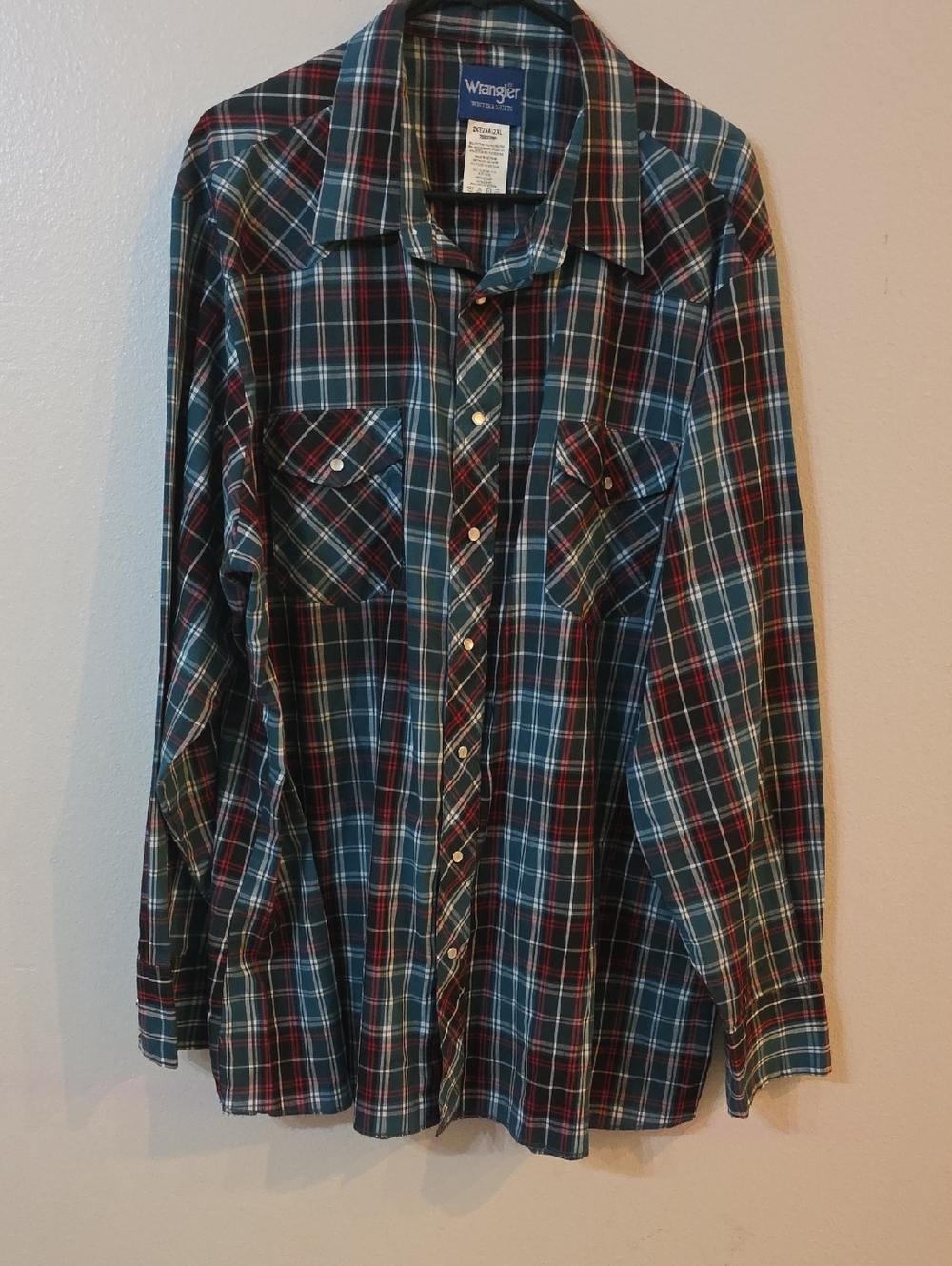 Vintage Wrangler Pearl Snap Green, Red & White Plaid Western Shirt